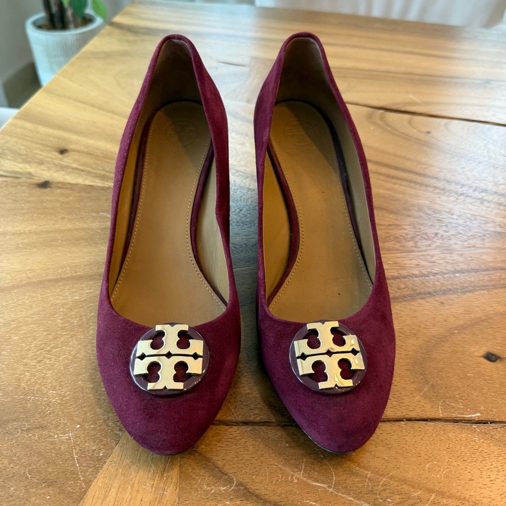 Authentic Tory Burch Burgundy Luna Suede wedge pumps size 8